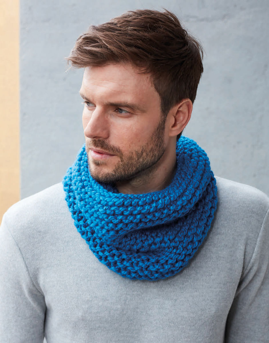 Hayfield Bonus Super Chunky Knitting patterns - Hat and snood