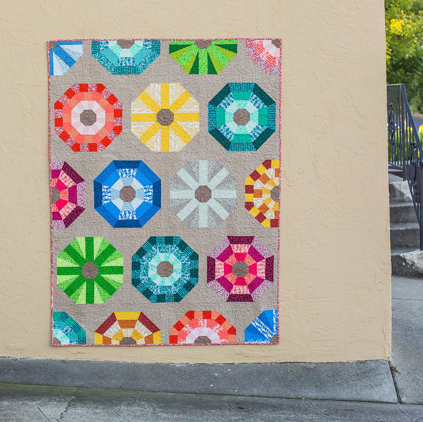 ELIZABETH HARTMAN SEA URCHINS QUILT AND PILLOW PATTERN