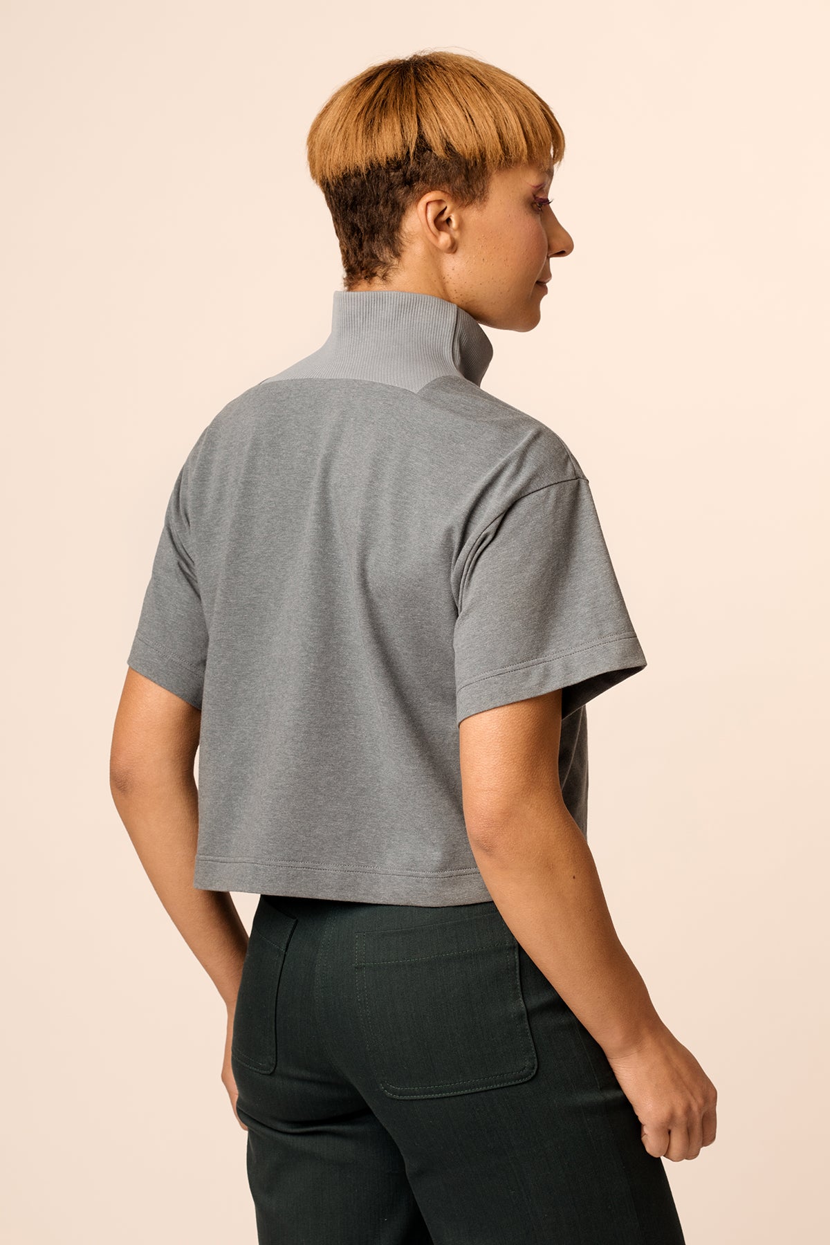 T-shirt with dropped shoulders sewing pattern