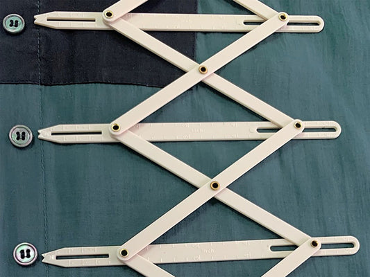 Button Hole Guide, expandable sewing measure