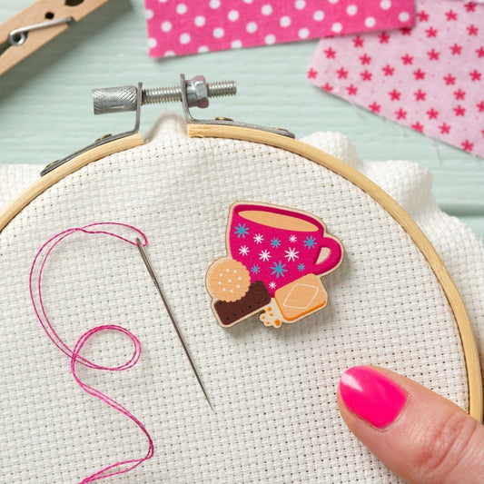 Tea and Biscuits Magnetic Needle Minder