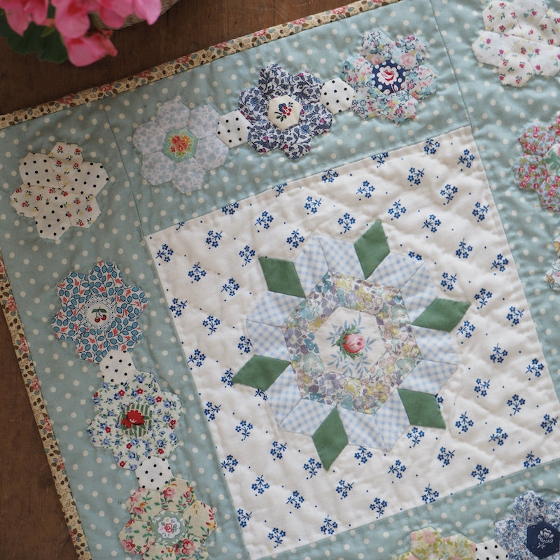 primrose patch mini quilt 