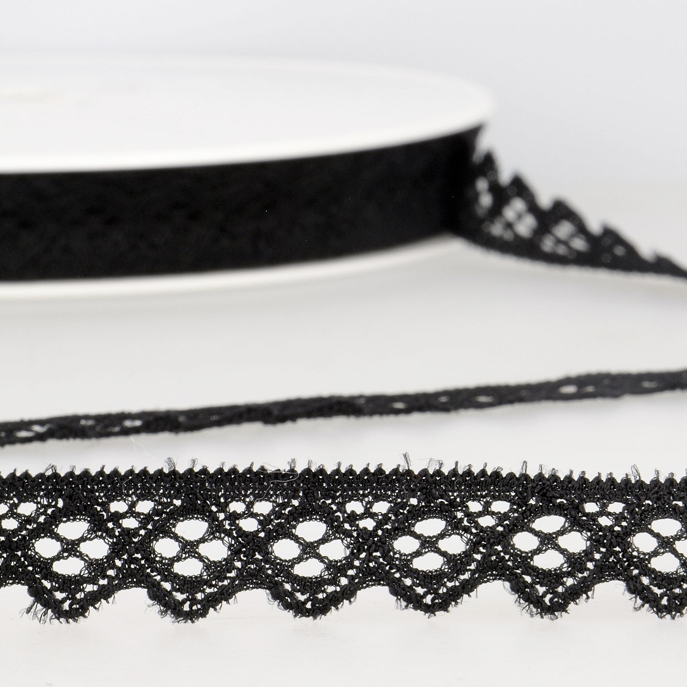 Elastic Lace Trim – 15mm by the meter