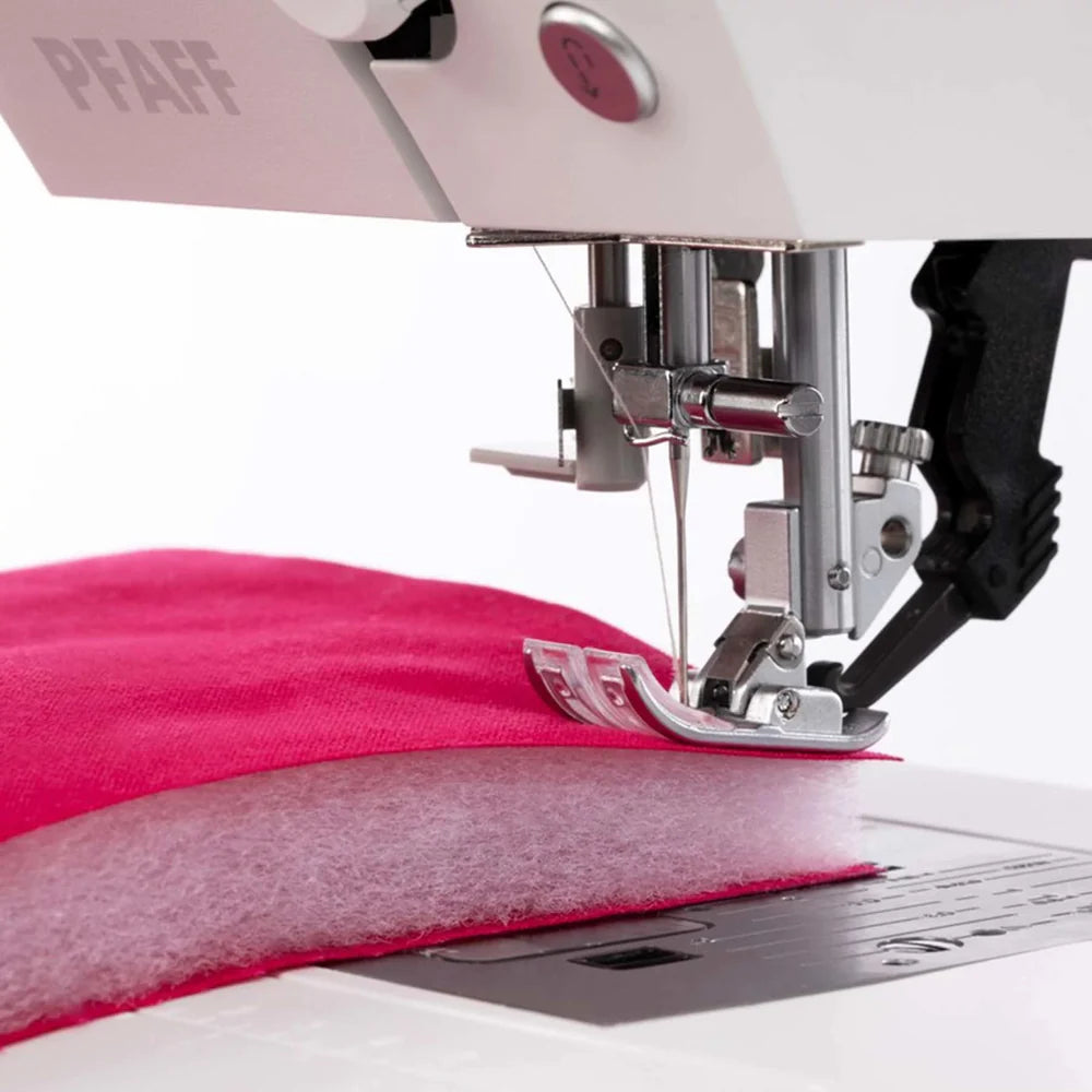 PFAFF® quilt ambition™ 635 Sewing Machine image 1