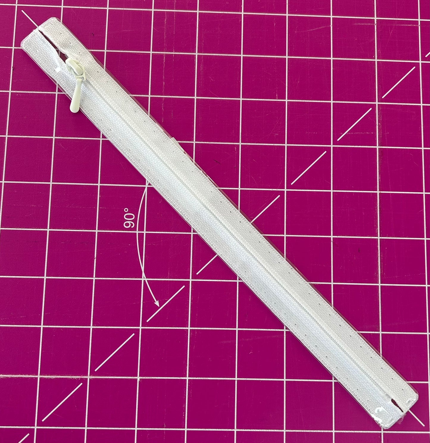 Prym Invisible Zip - Closed end White 25cm